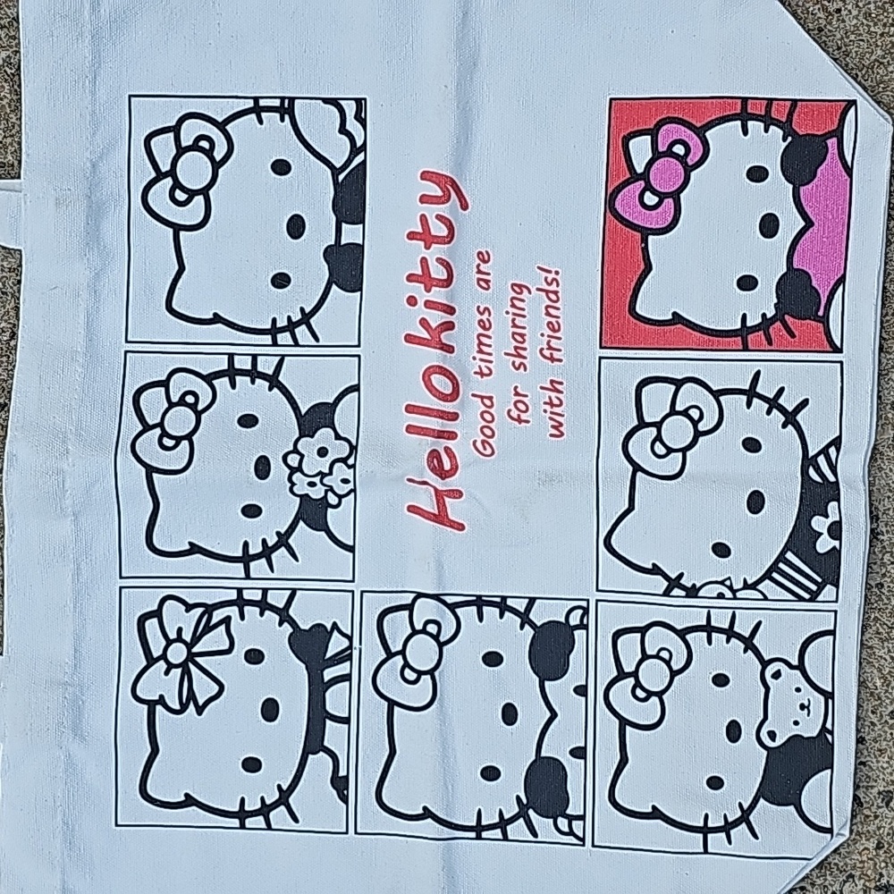 Hello Kitty Bundle - Picture 2 of 3